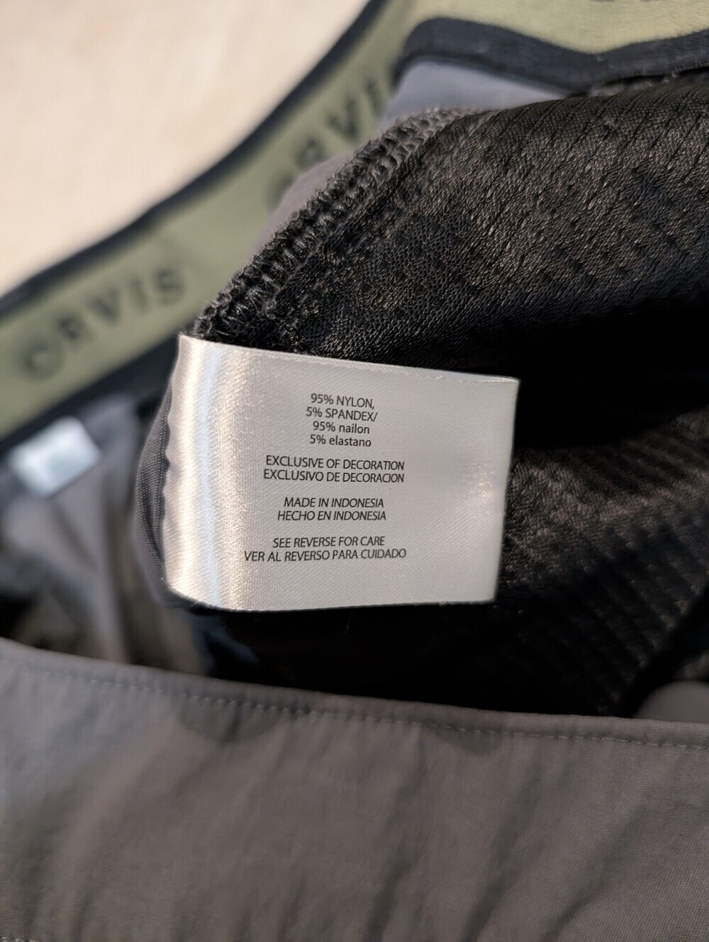 Orvis Men's Charcoal Gray Cargo Hybrid Nylon Shorts - Picture 5 of 7